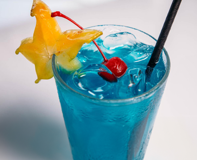 Bebida - Sunset Bar & Grill LLC